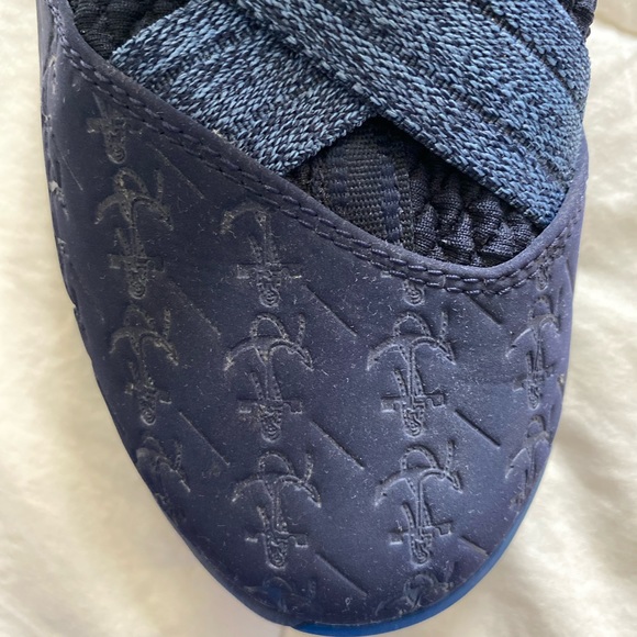 6Y LeBron Soldier 12 Anchor Basketball Shoes - Picture 4 of 10